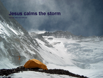 picture of a storm on Everest