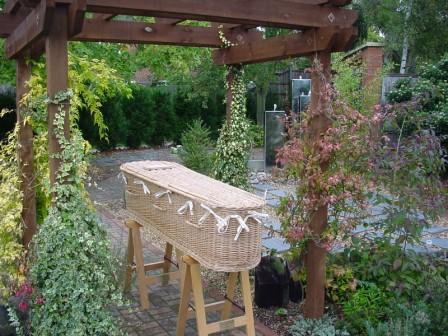 wicker coffin 